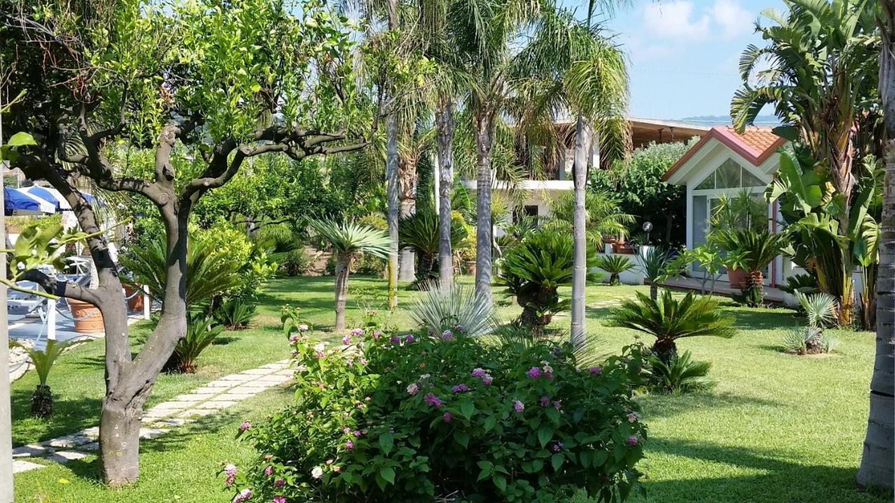 Damanse Hotel 3*