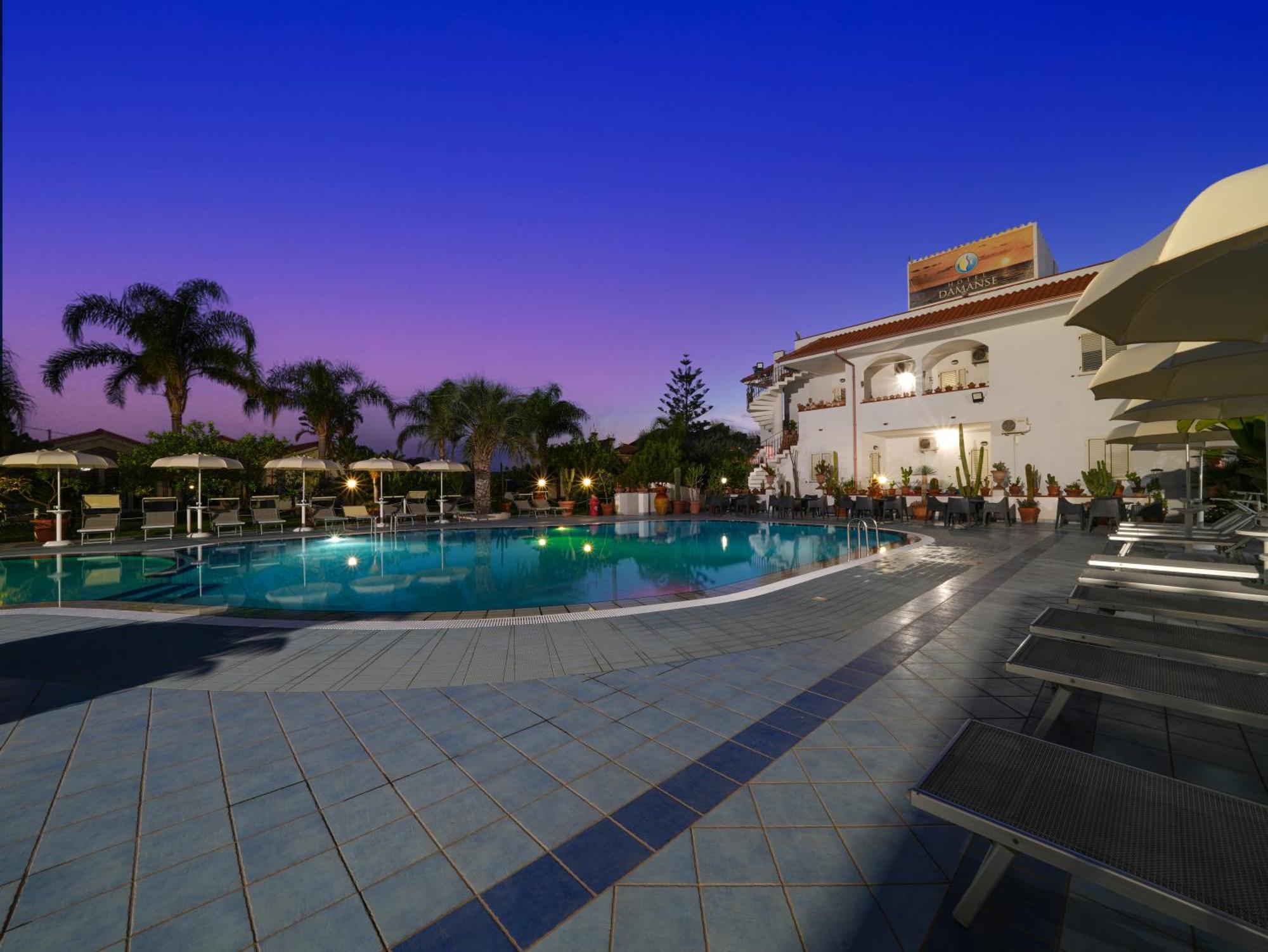 Hotel Damanse